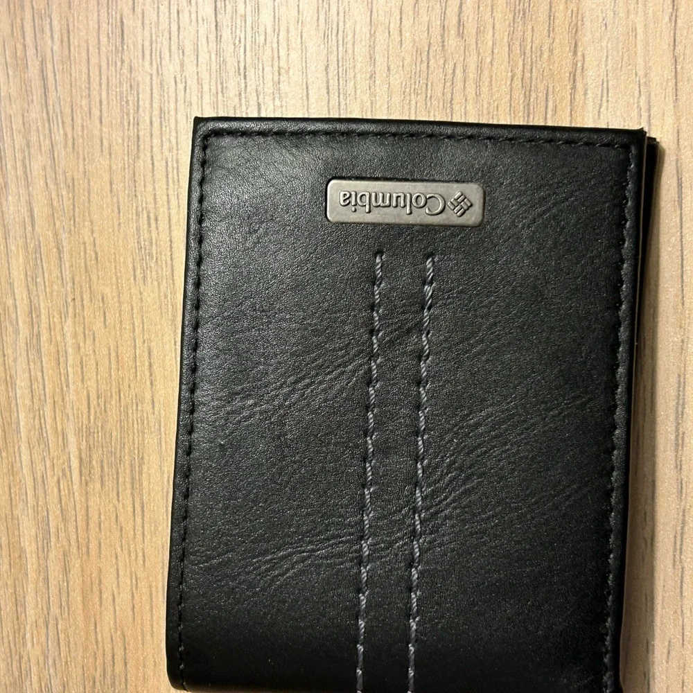 Columbia Black Leather Wallet